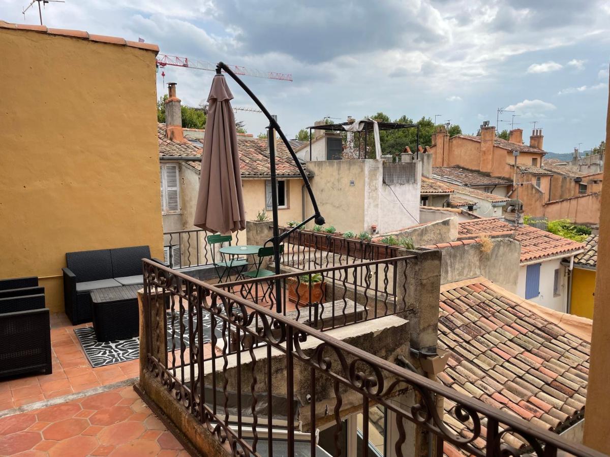Une Terrasse Sur Les Toits Aix-en-Provence Buitenkant foto